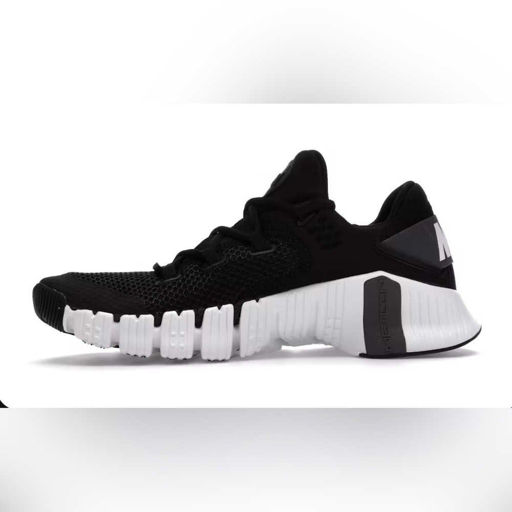 Nike Metcon 4 Black and White Training Shoes women size 9 - Picture 2 of 10